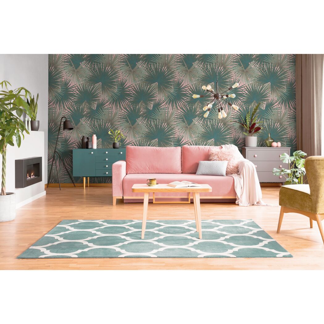Wohnzimmer mit Palmentapete