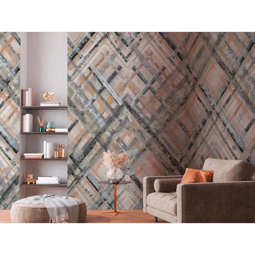 Wohnzimmer mit grafischer Tapete in Grau und Beige