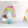 Bunter Regenbogen an der Wand