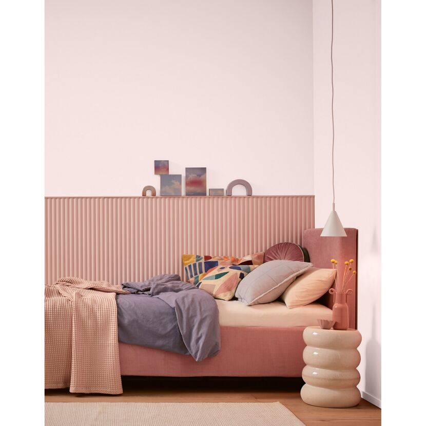 Gemütliches Schlafzimmer in Perlrosa