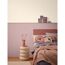 Gemütliches Schlafzimmer in Rosa und Beige