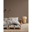 Schlafzimmer mit brauner Wandfarbe