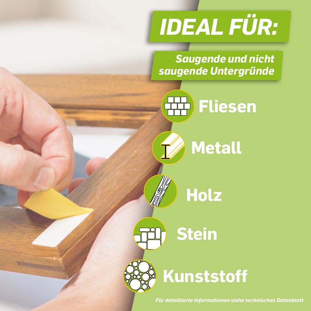 Person klebt Klebestreifen auf Holz