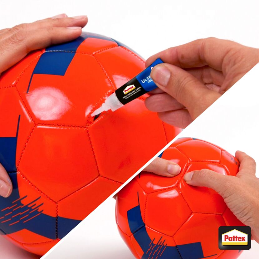 Eine Person klebt einen Fußball mit Pattex Ultra Gel.