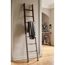 Holzleiter, grau und braun gestrichen, mit grauer Decke