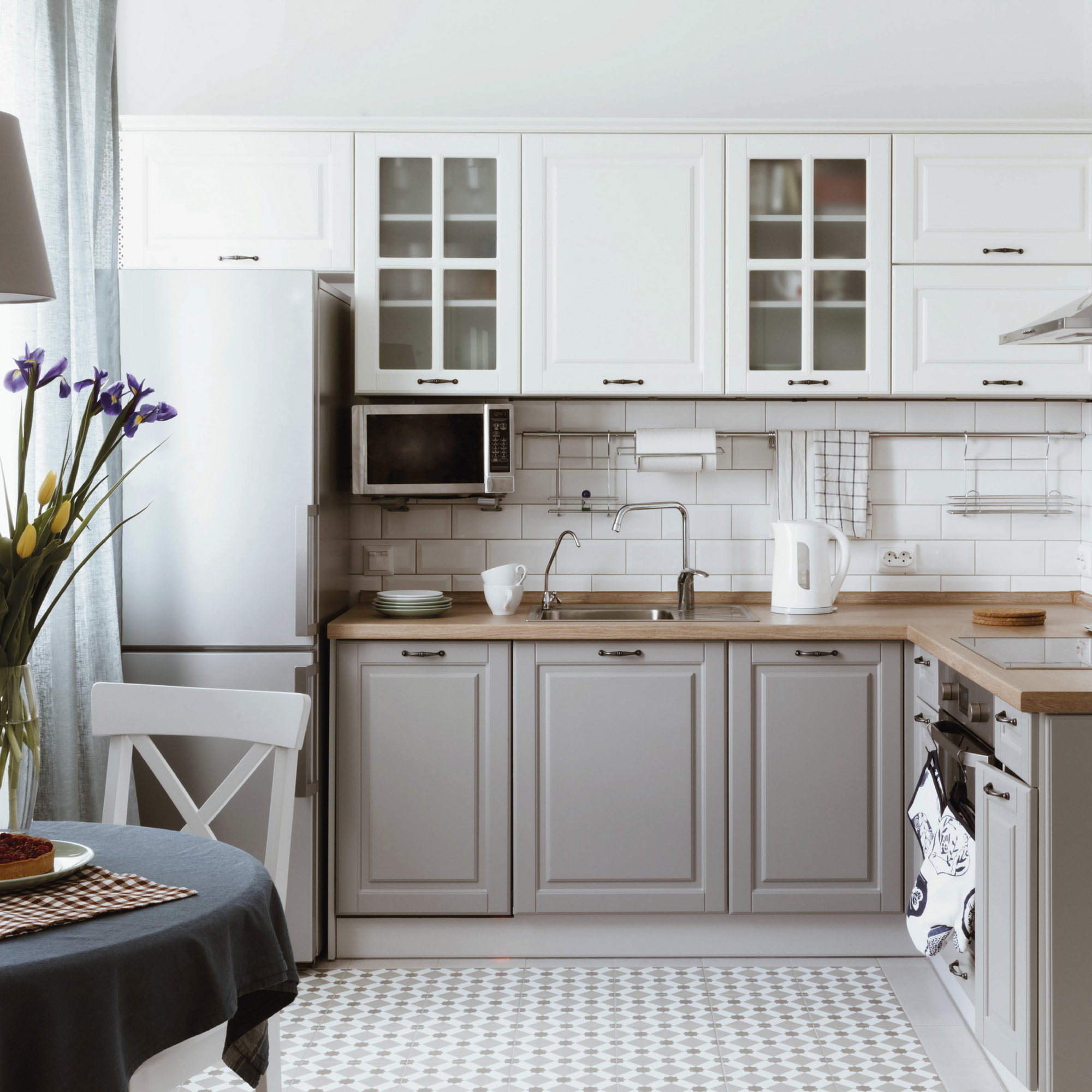 Renovierfarbe für Möbel- und Küchenfronten taupe seidenmatt 2,5 l + product picture