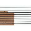 Holzbalken werden weiß gestrichen