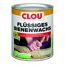 Flüssiges Bienenwachs von Clou, Person bearbeitet Holz mit einem Stechbeitel