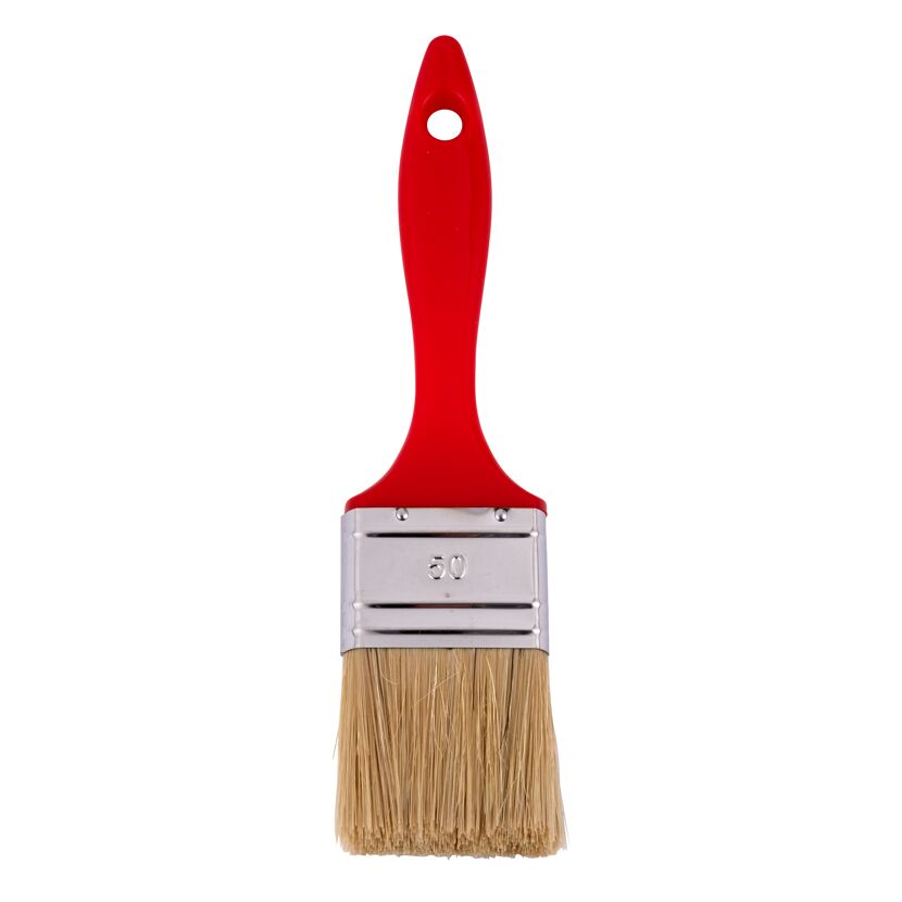Flacher Pinsel mit rotem Griff