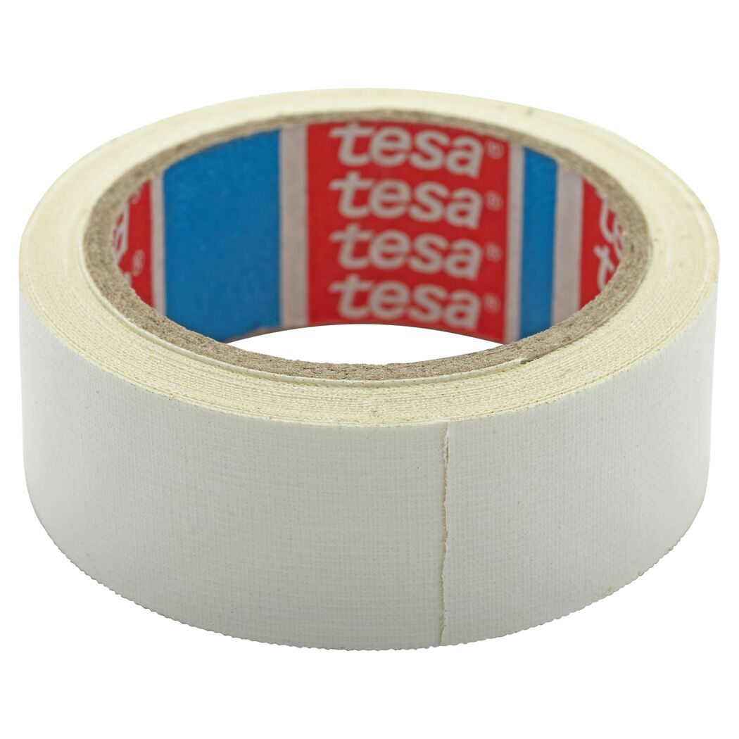 Weiße Tesa Extra Power Gewebeband Rolle