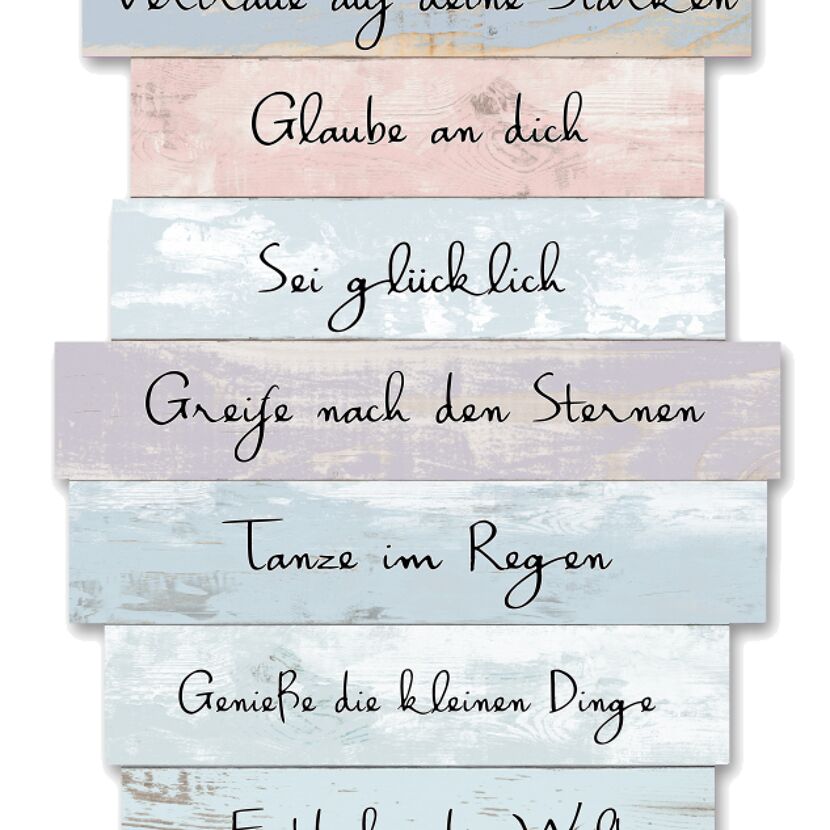 Motivierende Sprüche auf Holzhintergrund