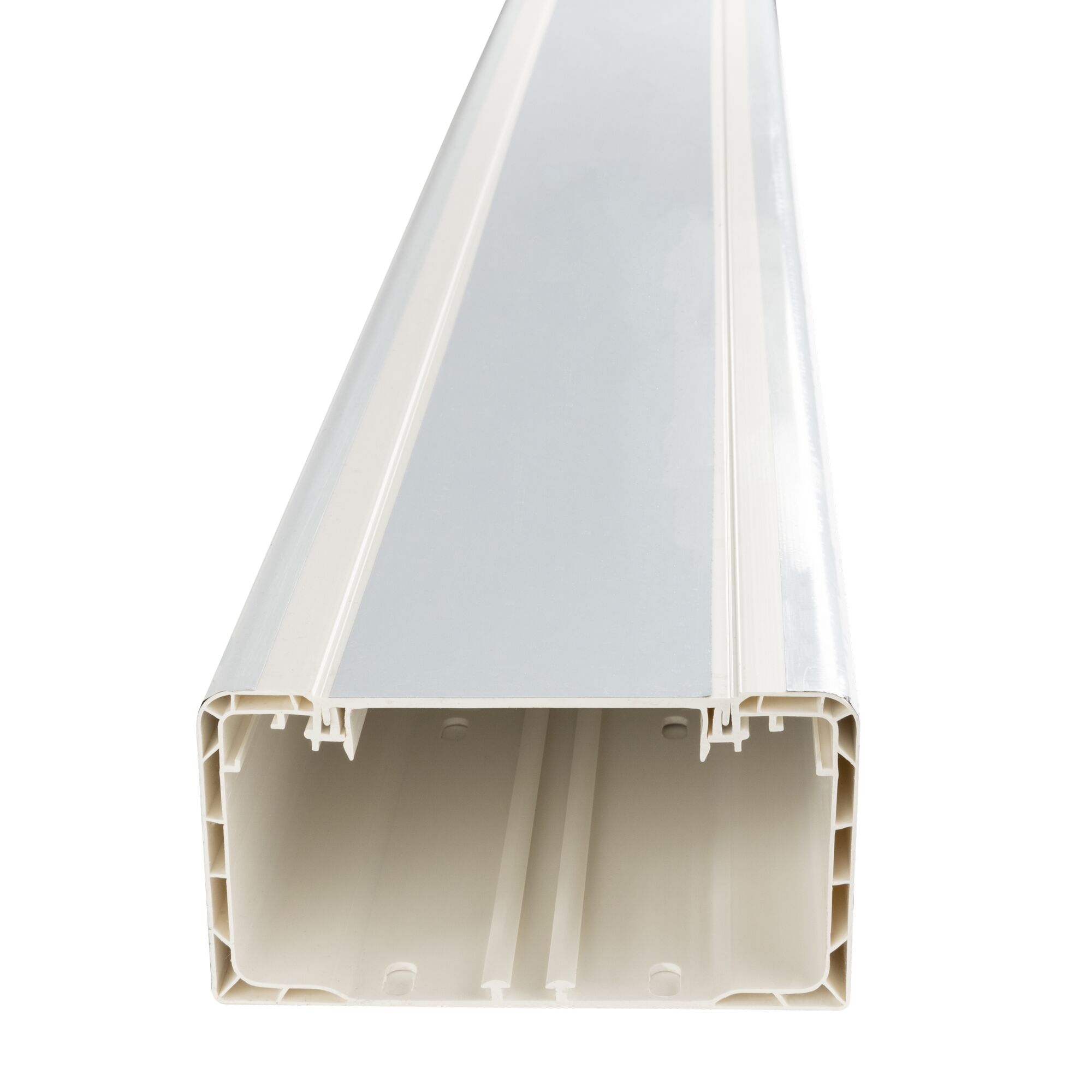 Weißer Brüstungskanal