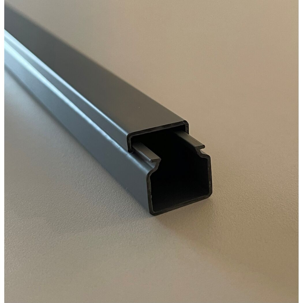 Grauer Kabelkanal 15 x 15 mm