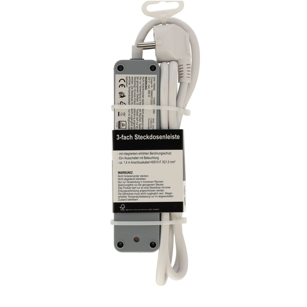 Dreifachsteckdose mit Schalter und Kabel