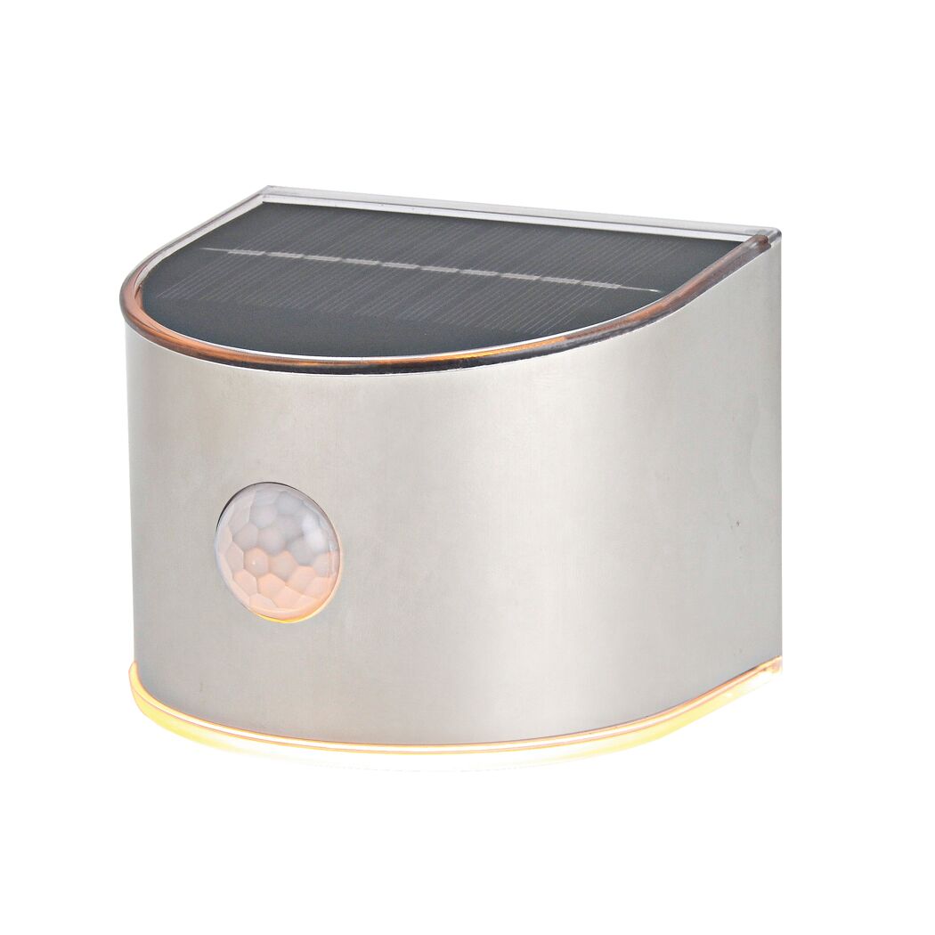 Solar-Außenwandleuchte 'Brasilia' mit Bewegungssensor 10 lm warmweiß IP 44 10 x 7,8 cm
