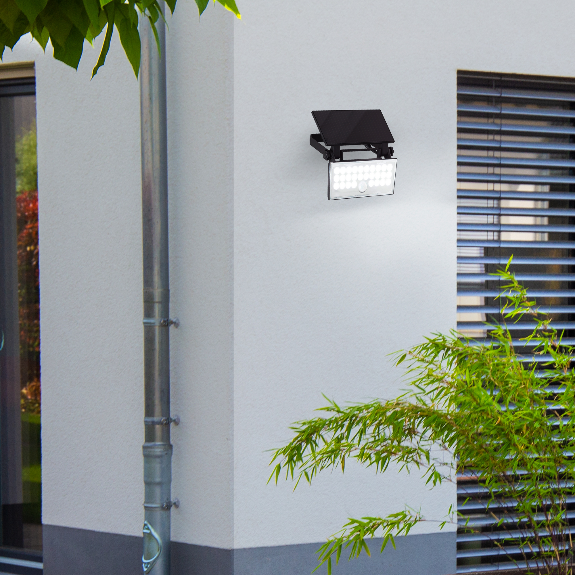 Solar-LED-Außenwandleuchte 'Luton' mit Bewegungsmelder 19,5 x 4,3 x 19,1 cm schwarz