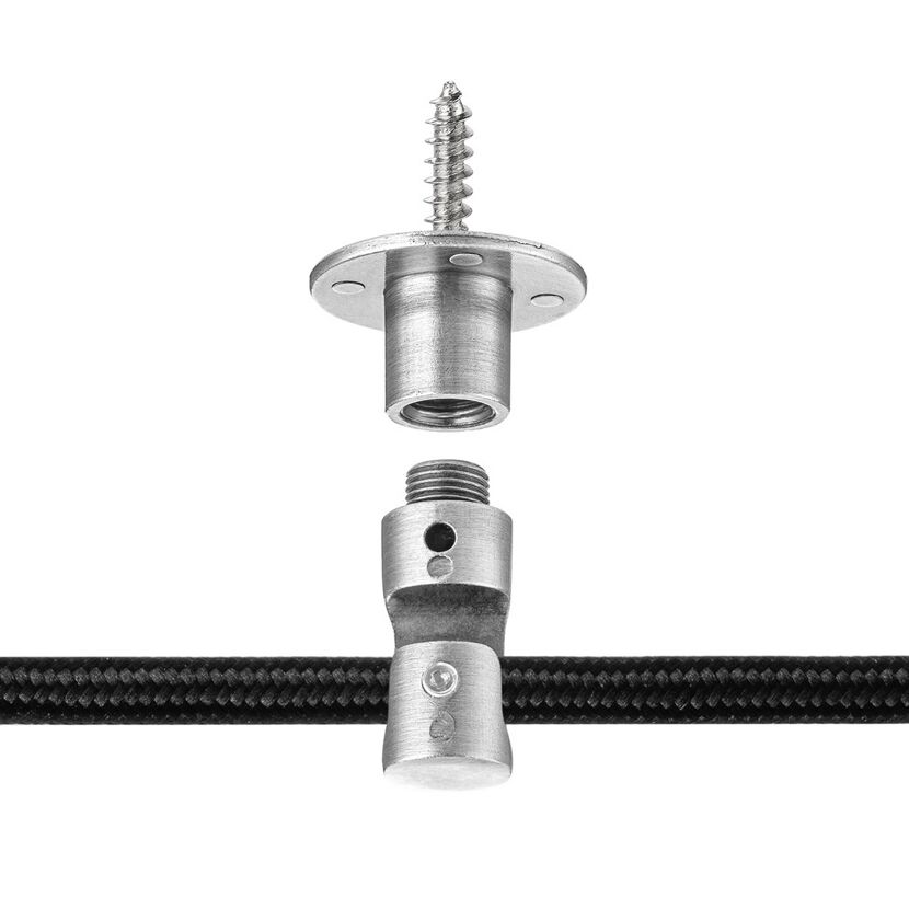 Schwarzes Kabel an Deckenhaken befestigt