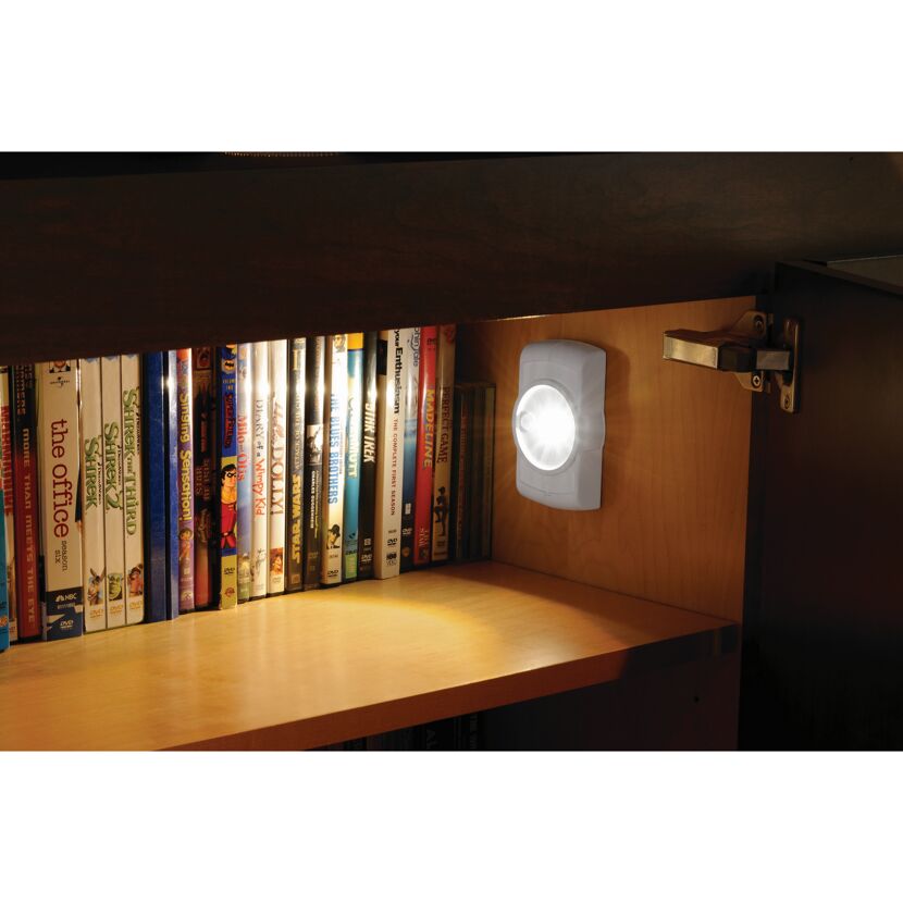 LED-Unterbauleuchte 'MB850' weiß 6,7 x 5,1 x 11,1 cm
