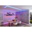 Esszimmer mit bunten LED-Lichtleisten
