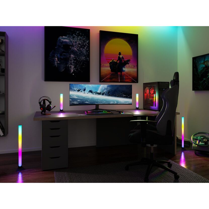 Gaming-Zimmer mit bunten LED-Leuchten