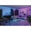 Wohnzimmer mit blau-violetter LED-Beleuchtung