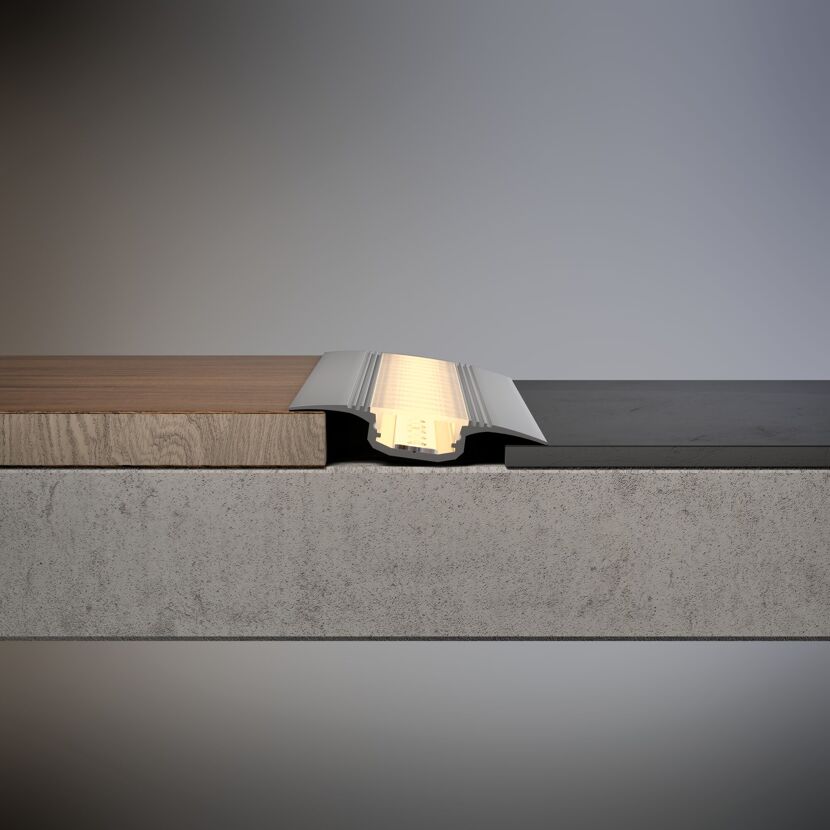 Einbauprofil 'Step' 1 m mit satiniertem Diffusor Aluminium/eloxiert