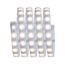 Aufgerolltes LED-Band mit Klebestreifen