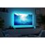 Fernseher mit blauem Hintergrundlicht.