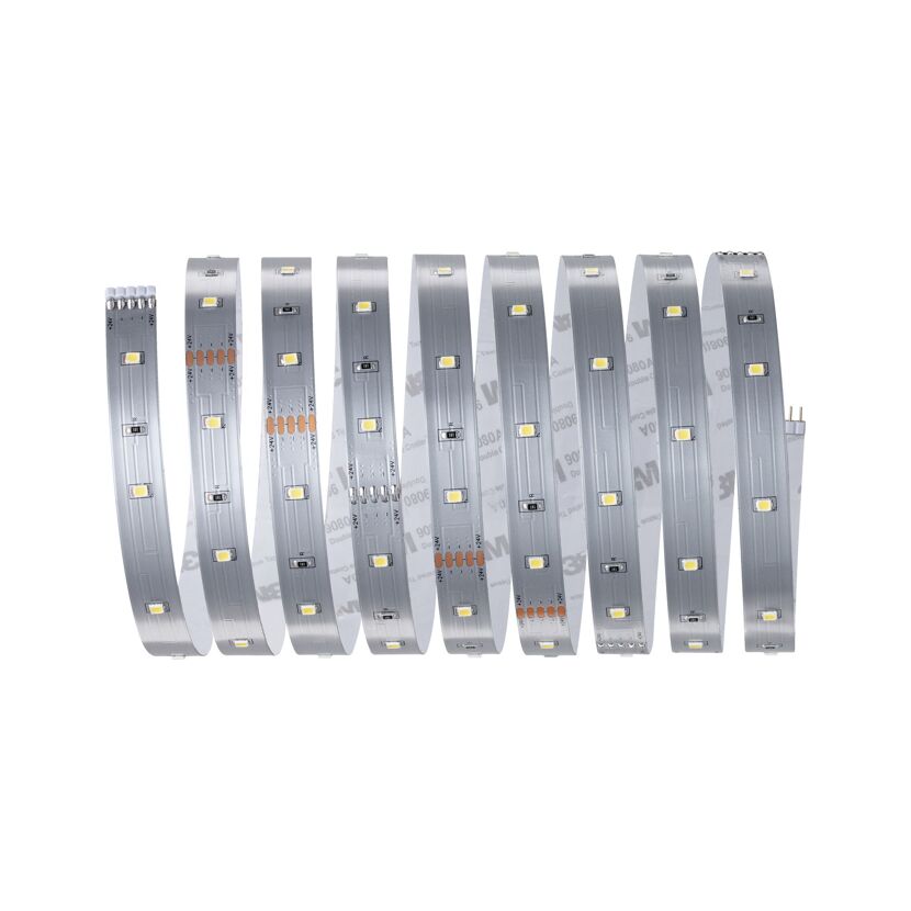 Aufgerolltes LED-Band auf weißem Hintergrund.