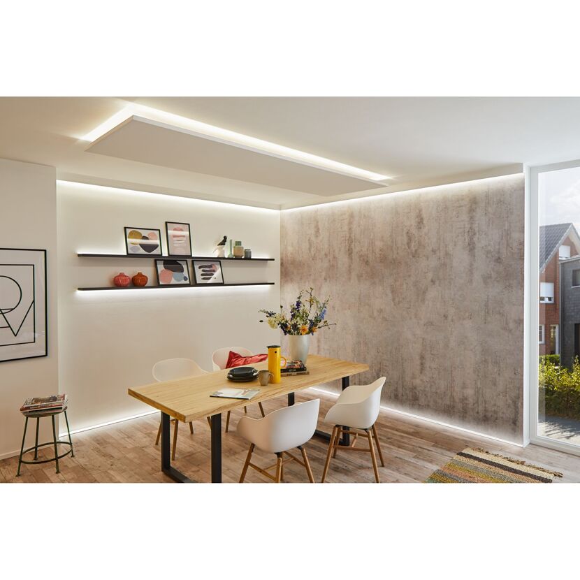 Esszimmer mit indirekter Beleuchtung durch LED-Stripes