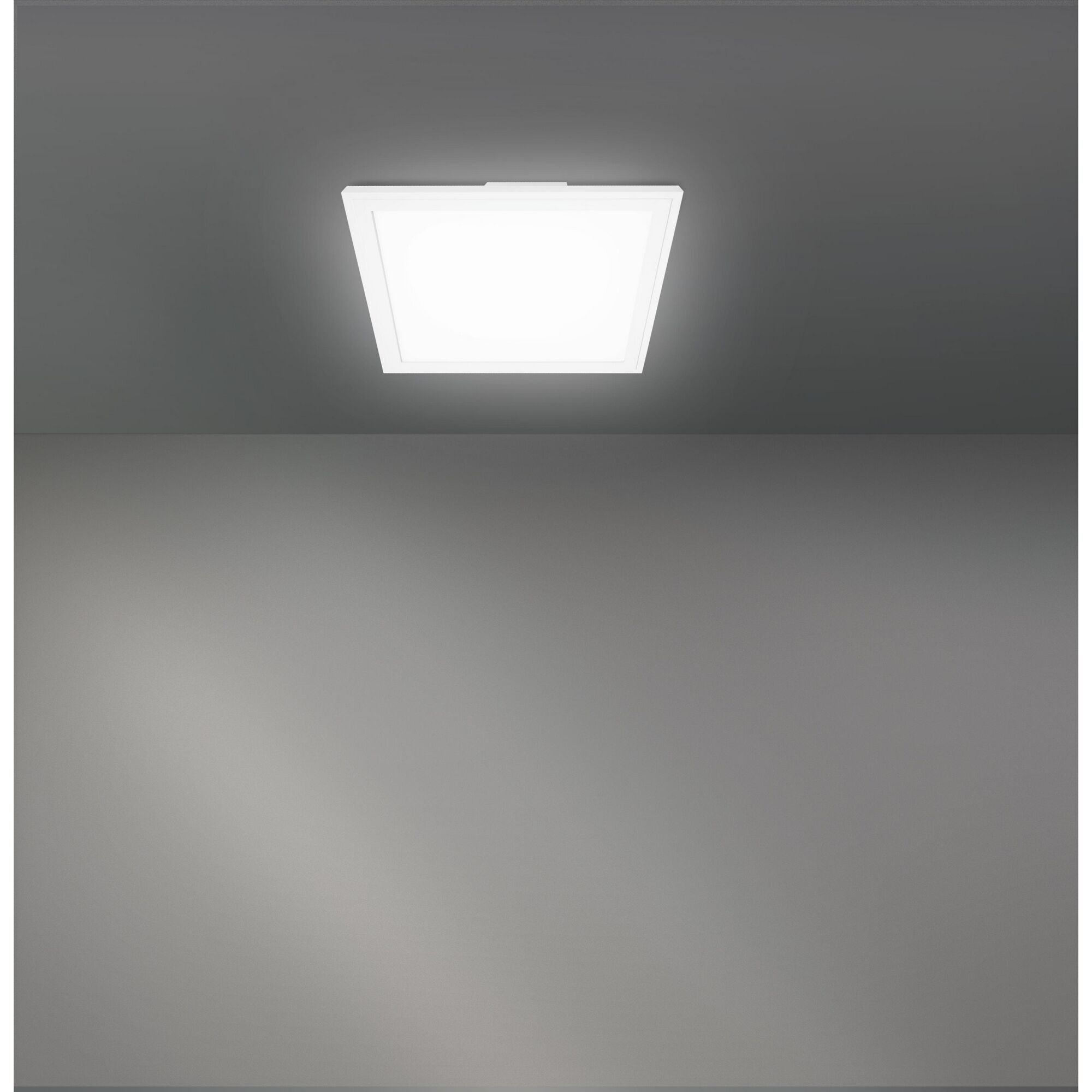 Weiße LED-Panelleuchte an einer grauen Decke