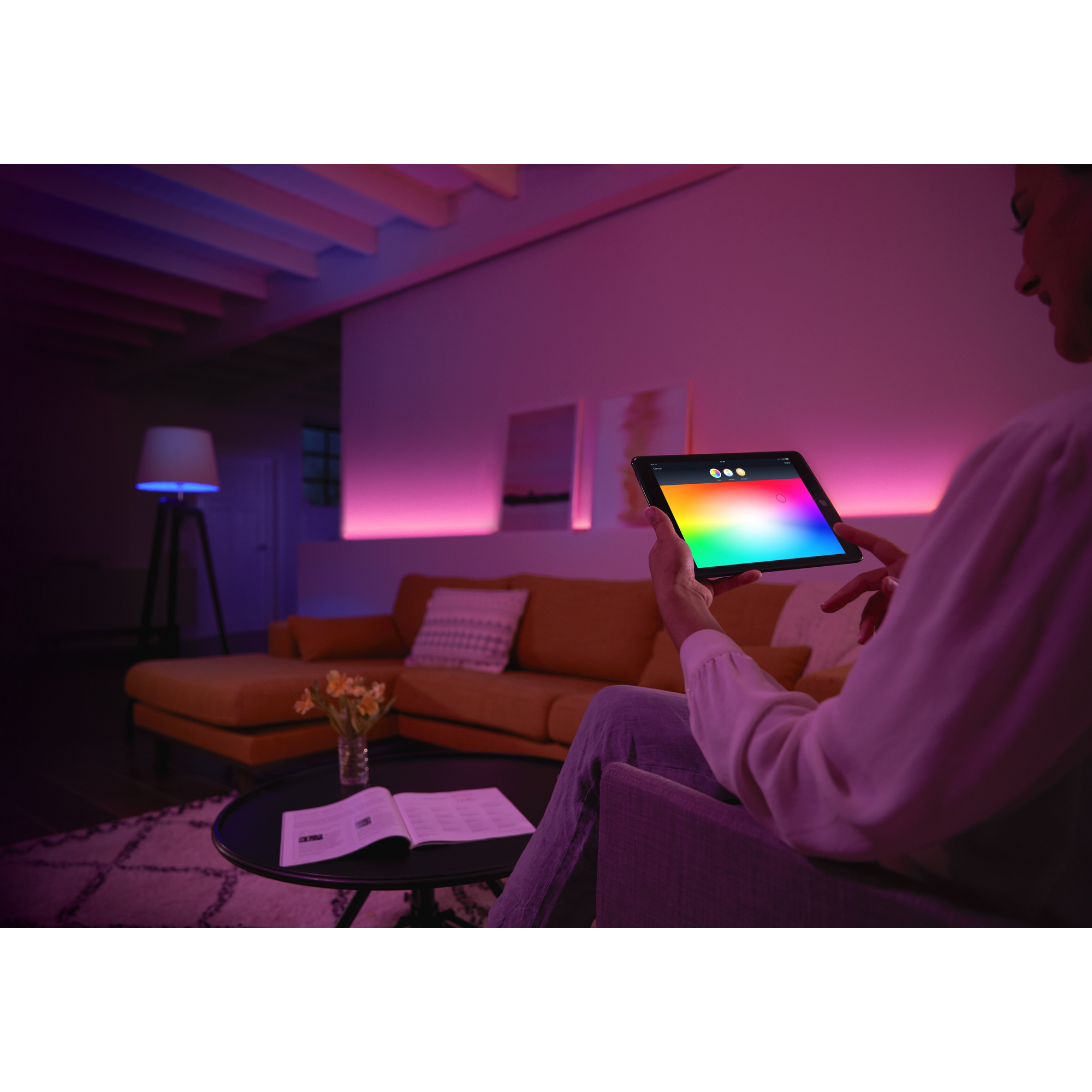 Hue LED White & Color Amb. LightStrip Plus 2m Basis , 1.600lm + product picture