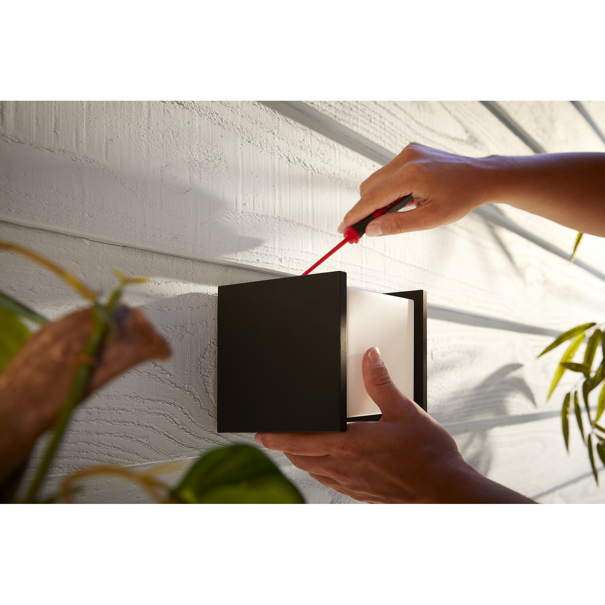 LED-Wandleuchte 'Hue White Fuzo' quadratisch, schwarz 1150 lm, Block + product picture