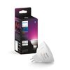 Philips Hue LED-Leuchtmittel Reflektor matt GU5.3 neben Verpackung.