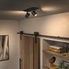 Schwarzer LED-Spot 'Hue Runner' dimmbar an der Decke.