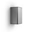 Metalllampe an Wand