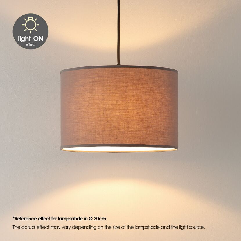 Hängelampe mit eingeschaltetem Licht