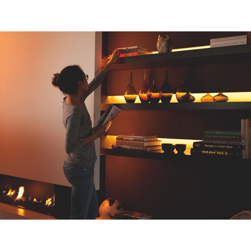 LED-Lightstrip Plus 'Hue White Color & Ambiance' Basis 2 m 1600 lm inkl. Netzteil