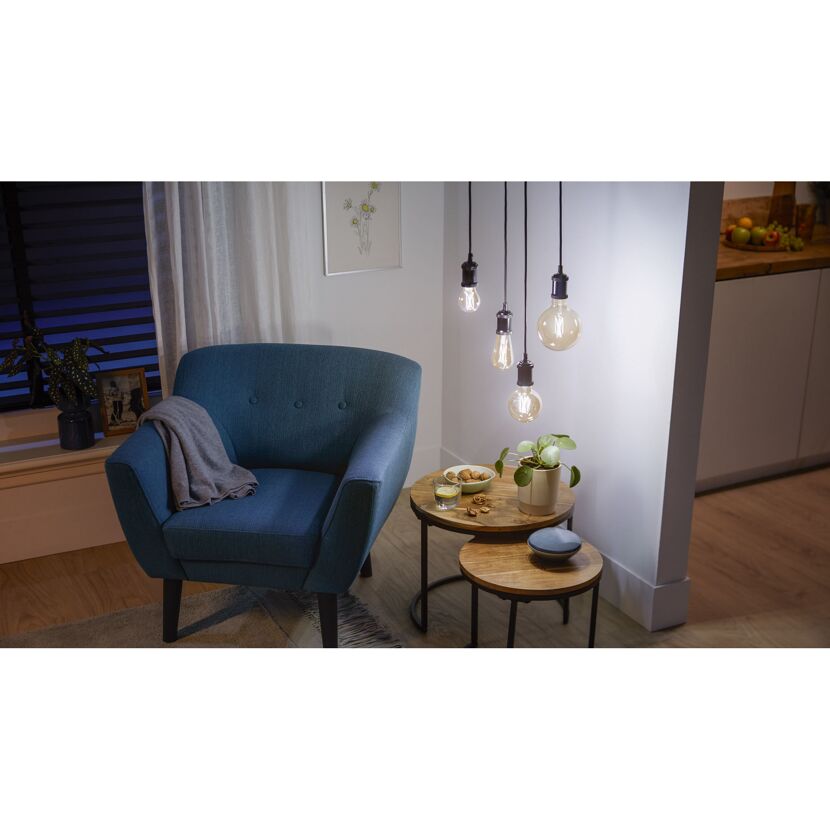 Gemütliche Sitzecke mit Philips LED-Lampen