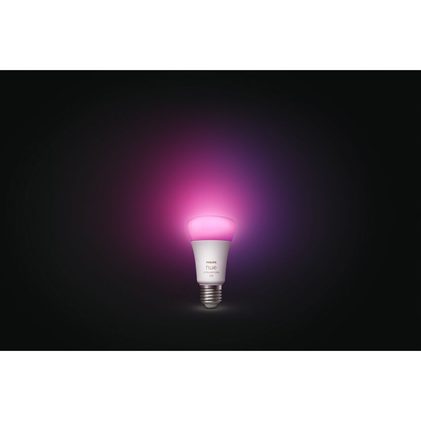 Philips Hue LED-Lampe leuchtet pink