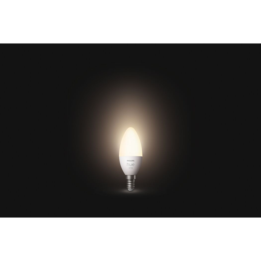 Leuchtende Philips Hue White LED-Kerze