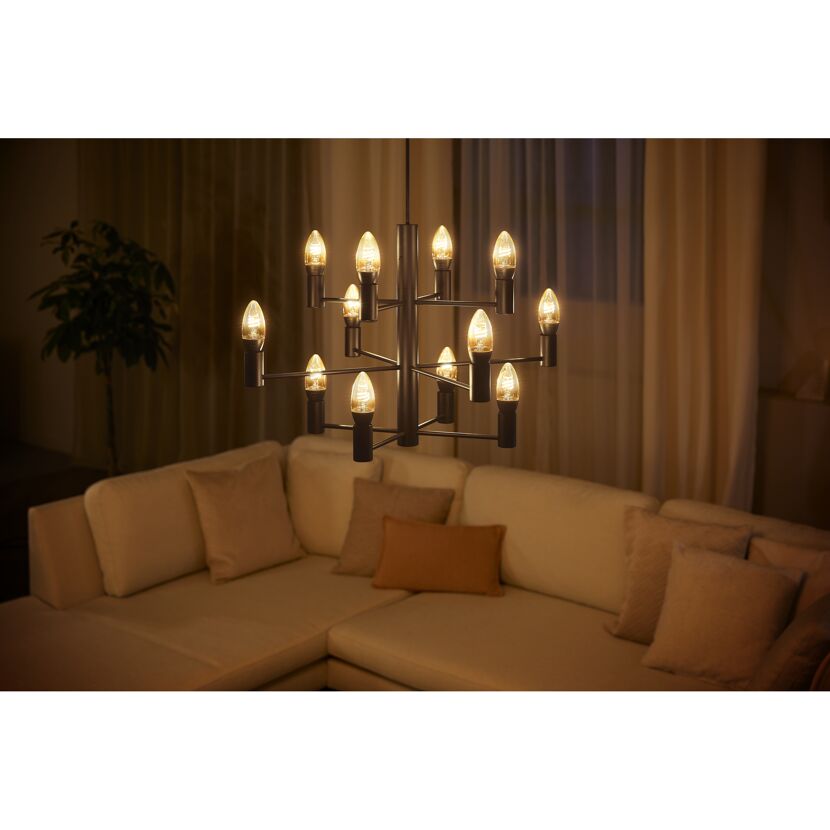 Kronleuchter mit mehreren Kerzenlampen