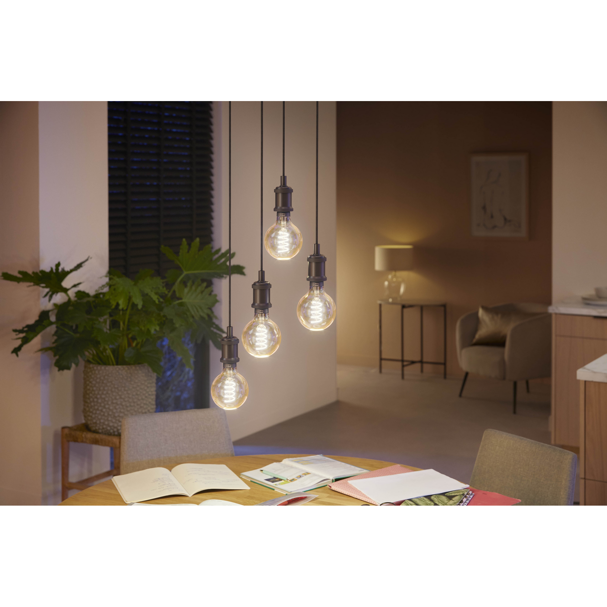 LED-Filamentlampe 'Hue White Ambiance' Globe G93 E27 7 W + product picture
