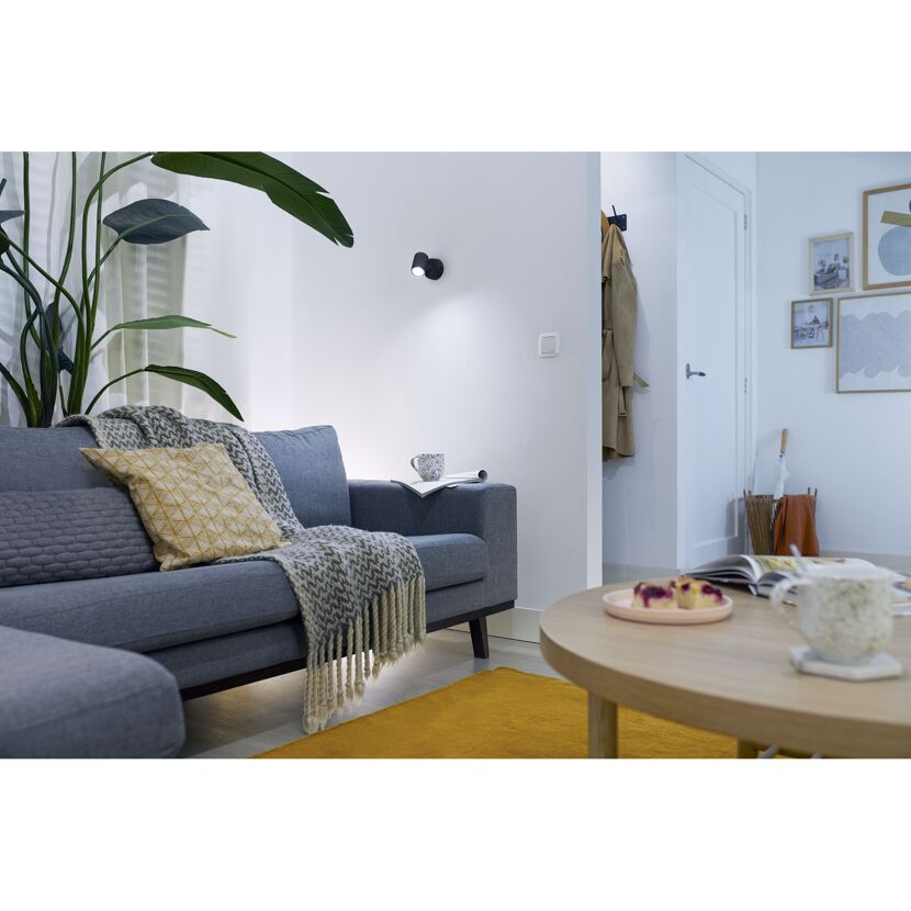 Gemütliches Wohnzimmer mit WIZ Spot