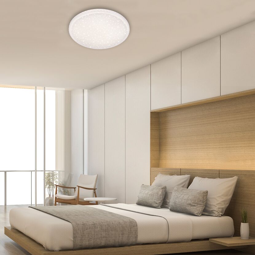 LED-Deckenleuchte Stern, Kristall weiß, im Schlafzimmer