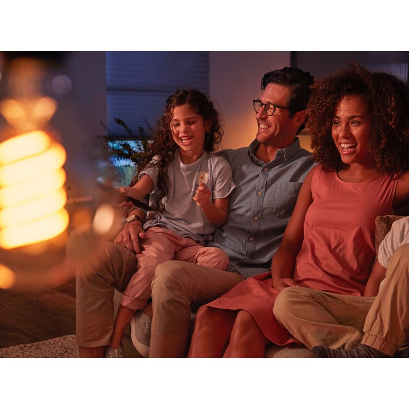 LED-Filament-Lampe 'Philips Hue White Fil ST64' E27 7 W 550 lm