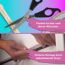 LED-Strip wird mit einer Schere gekürzt und an ein Möbelstück geklebt.