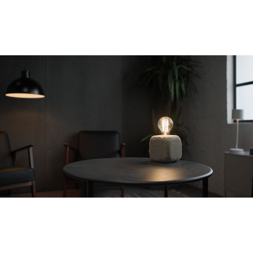 LED-Lampe auf Betonfuß
