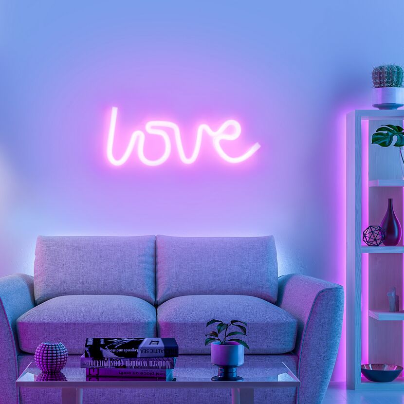 LED-Neon-Bild 'Love' mehrfarbig 34,3 x 12,5 x 2 cm