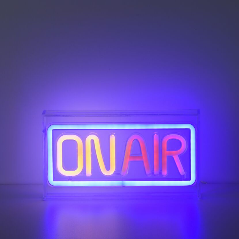 LED-Neon-Bild 'On Air' mehrfarbig 23 x 12,7 x 4 cm